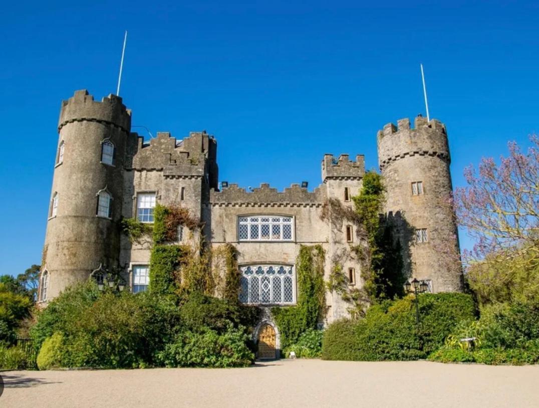 Malahide Guest Rooms Exterior photo