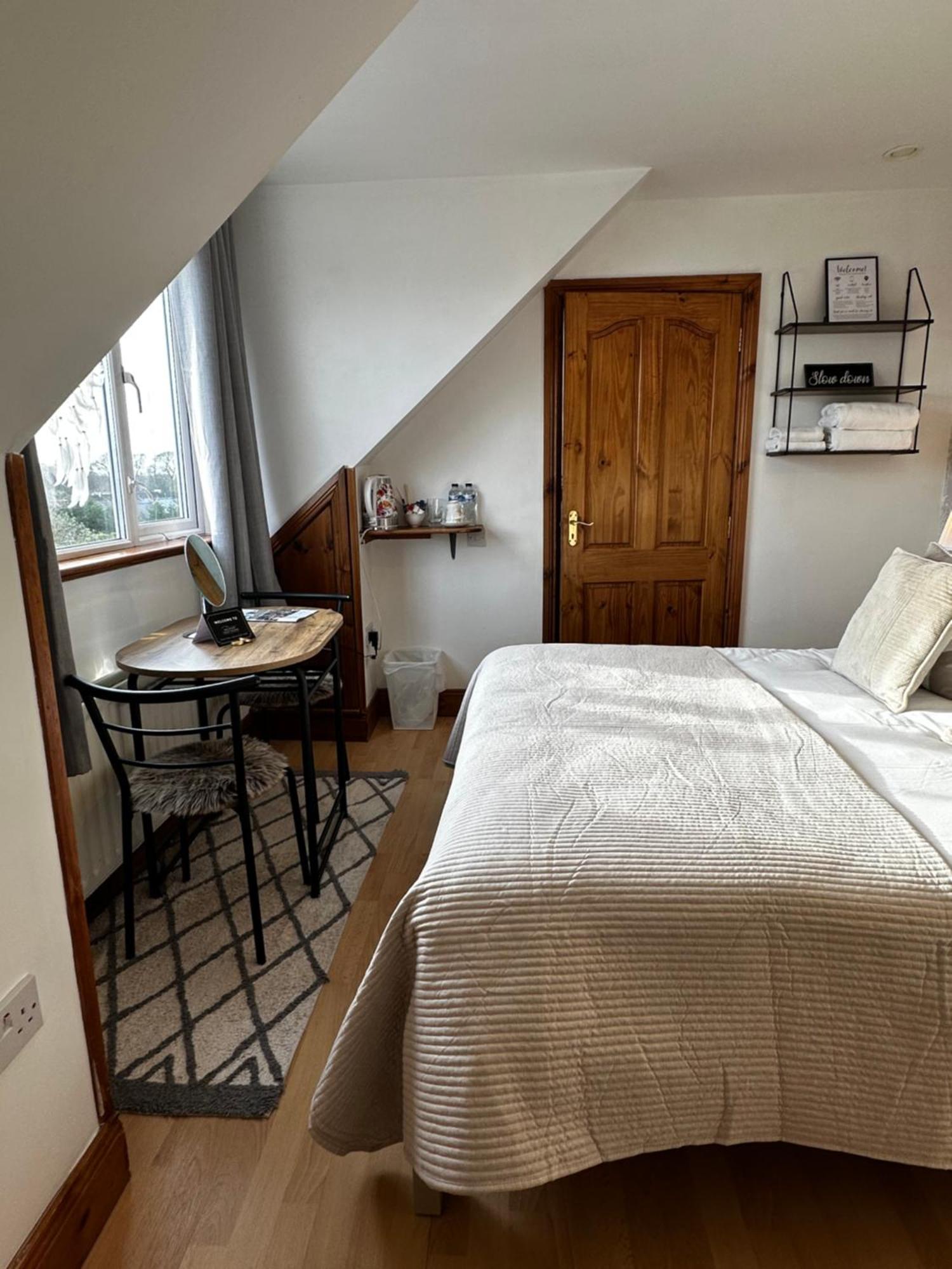 Malahide Guest Rooms Exterior photo